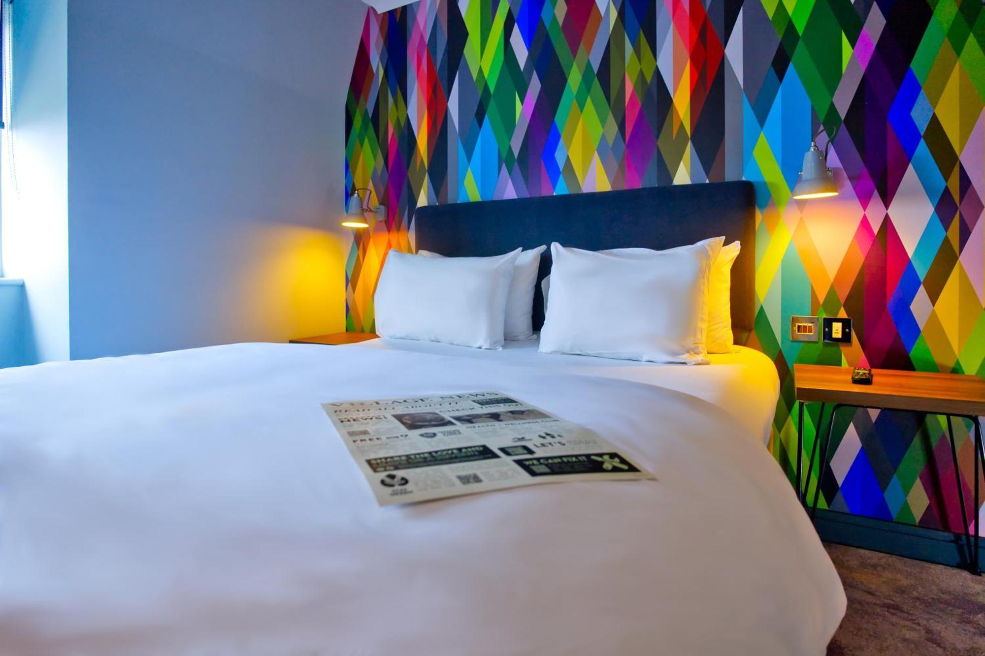 Village Hotel Manchester Hyde Dış mekan fotoğraf