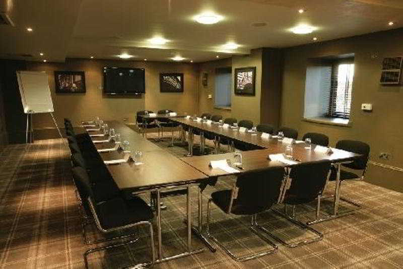 Village Hotel Manchester Hyde Dış mekan fotoğraf